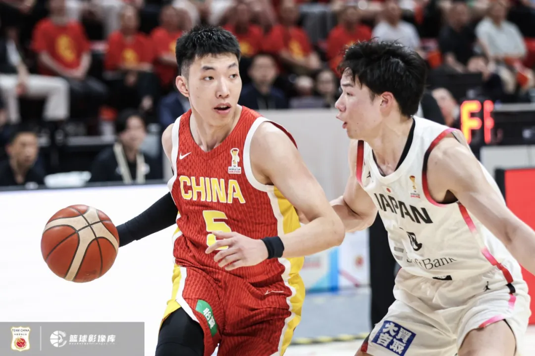 苏群解析亚运日本男篮：混血新星多但内线存短板，中国锋线伤病成隐忧
