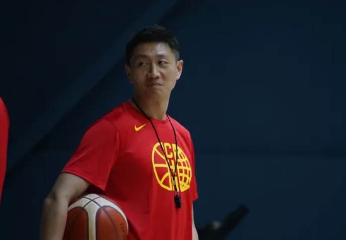 李昂能否执掌男篮？两大短板成关键障碍